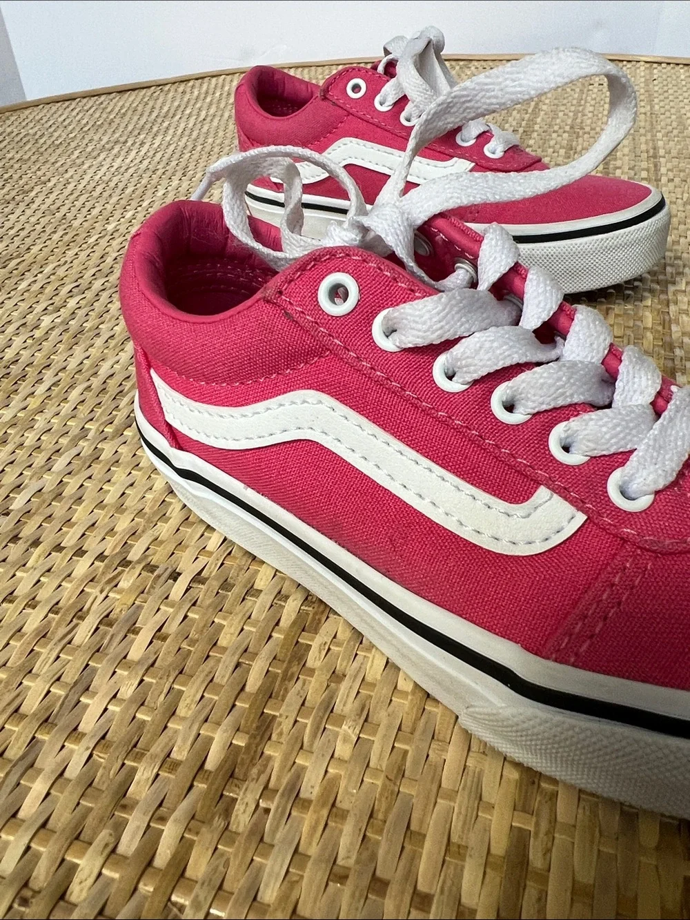 Vans Ward Honeysuckle Pink white Canvas Sneaker Missy/Youth/Little Girl Size 12